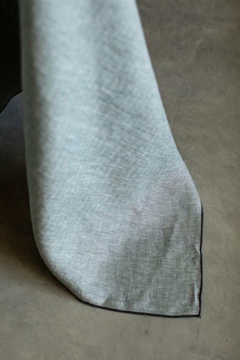 Jacquard Linen Filo Tablecloth