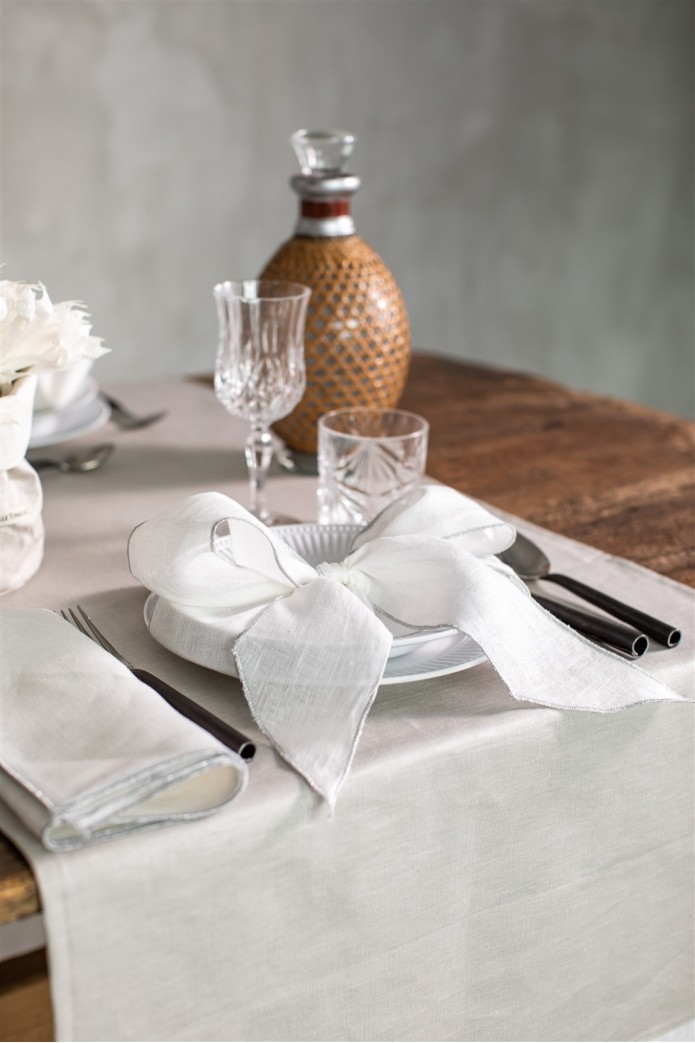 Set of 4 Linen Placeholder Ribbons 2