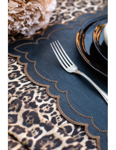 Letizia Placemat in Stain Resistant Linen