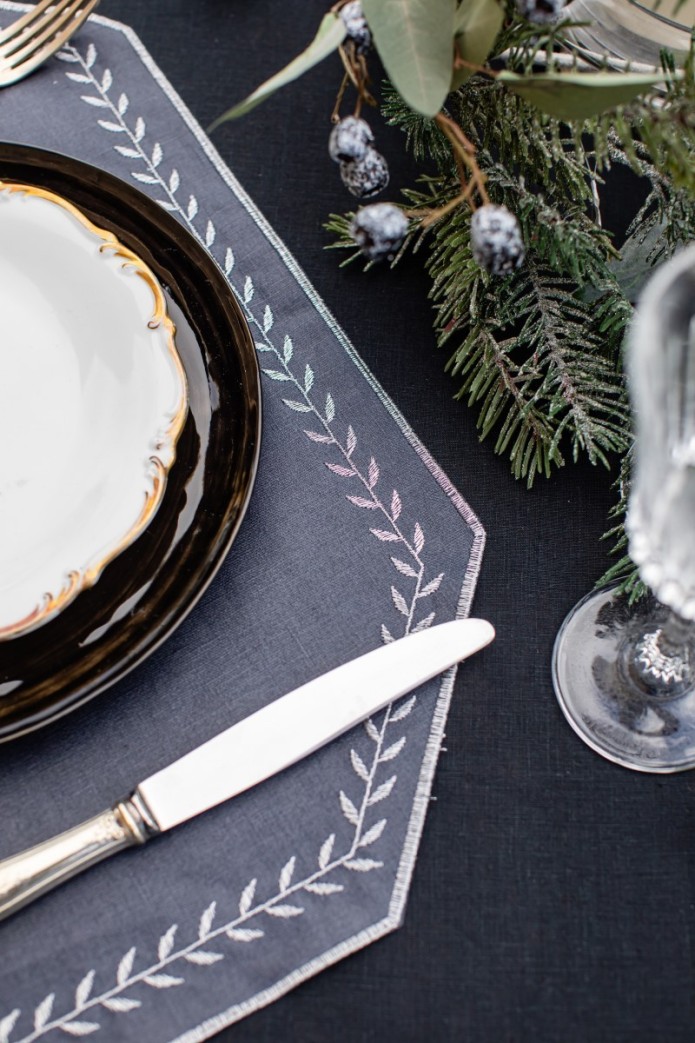 Lauro Placemat in Stain Resistant Linen 2