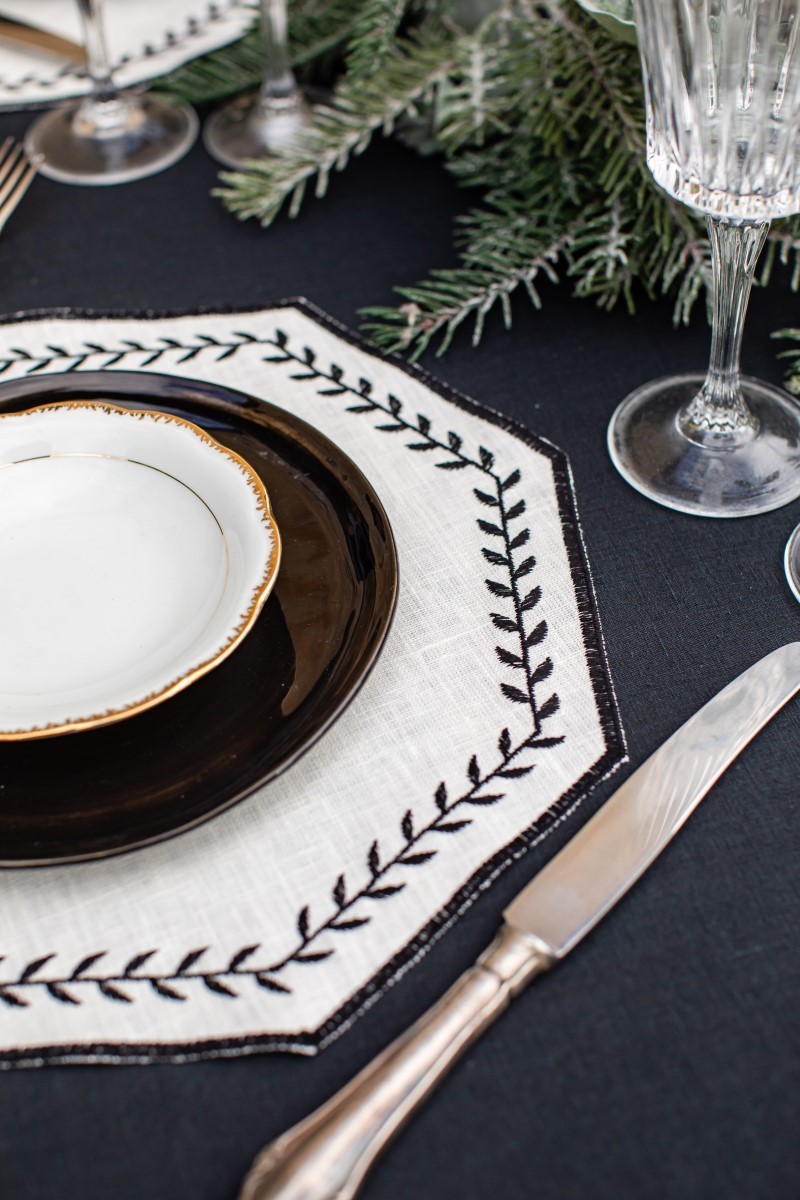 Lauro Placemat in Stain Resistant Linen