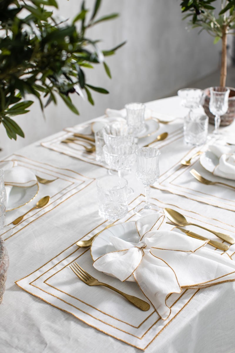 Linen Sfogliatella Placemat