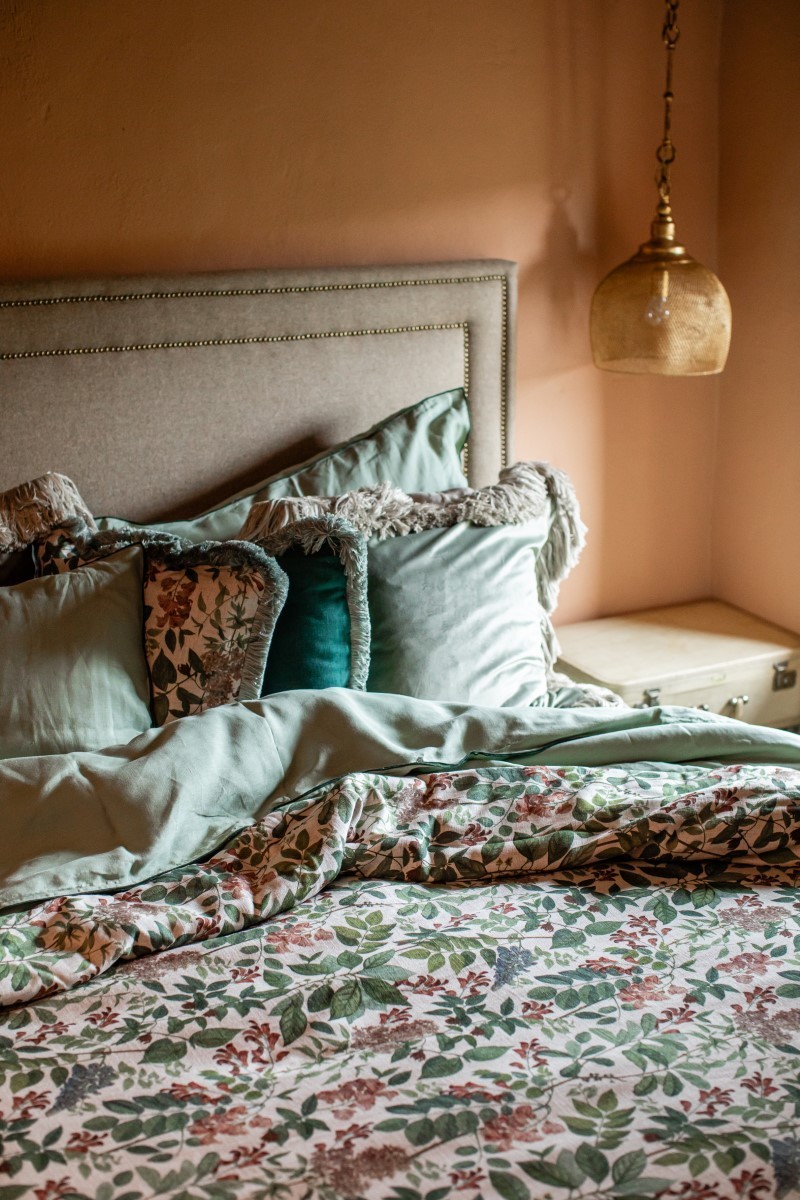 Pure Reversible Bedspread in Linen/Cotton