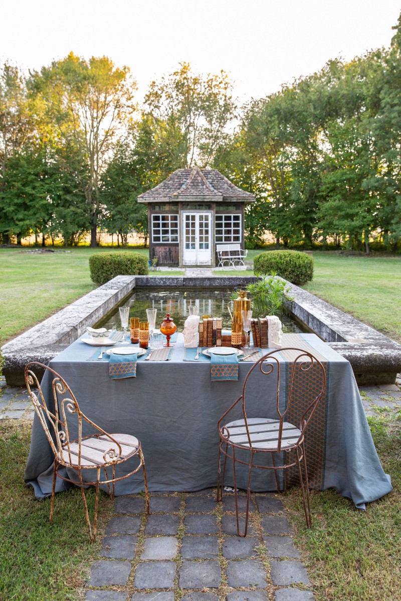 Penelope Linen Tablecloth
