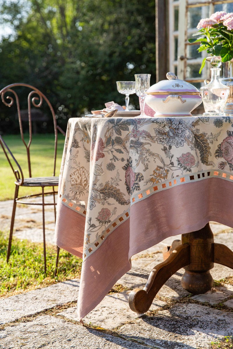 Riviera Tablecloth in Stain Resistant Cotton