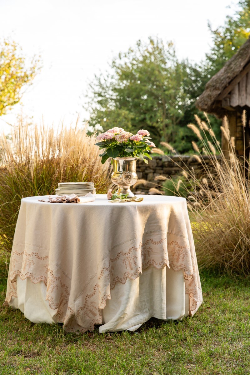 Nappe en lin sans taches Eden