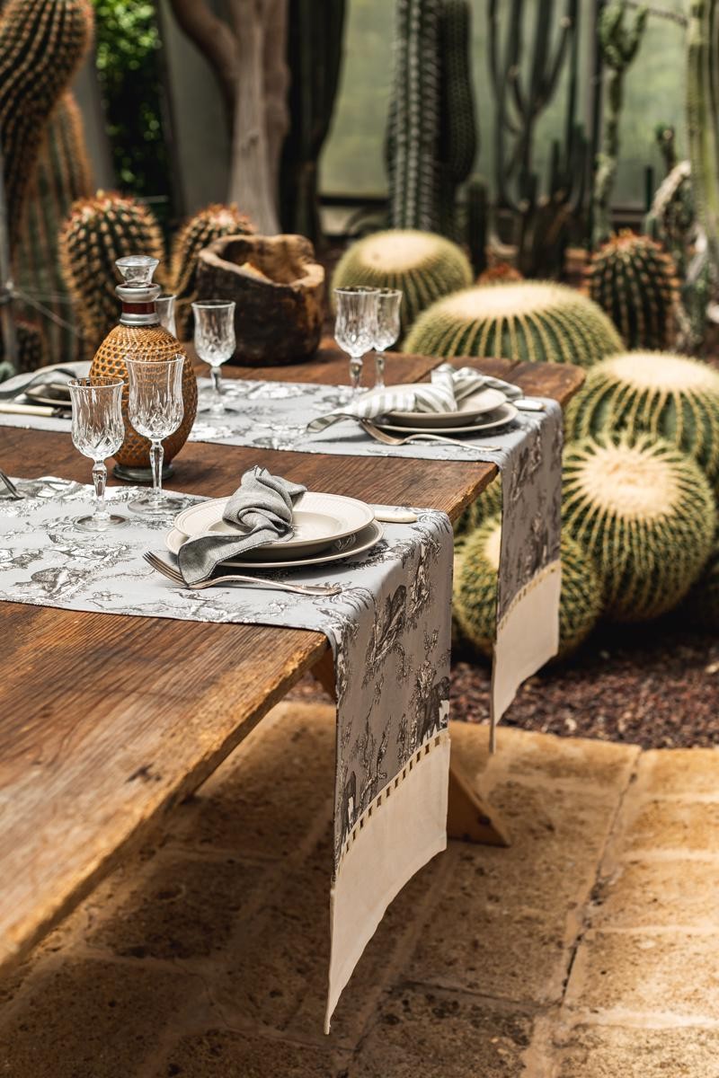 Riviera Runner in Stain Resistant Cotton