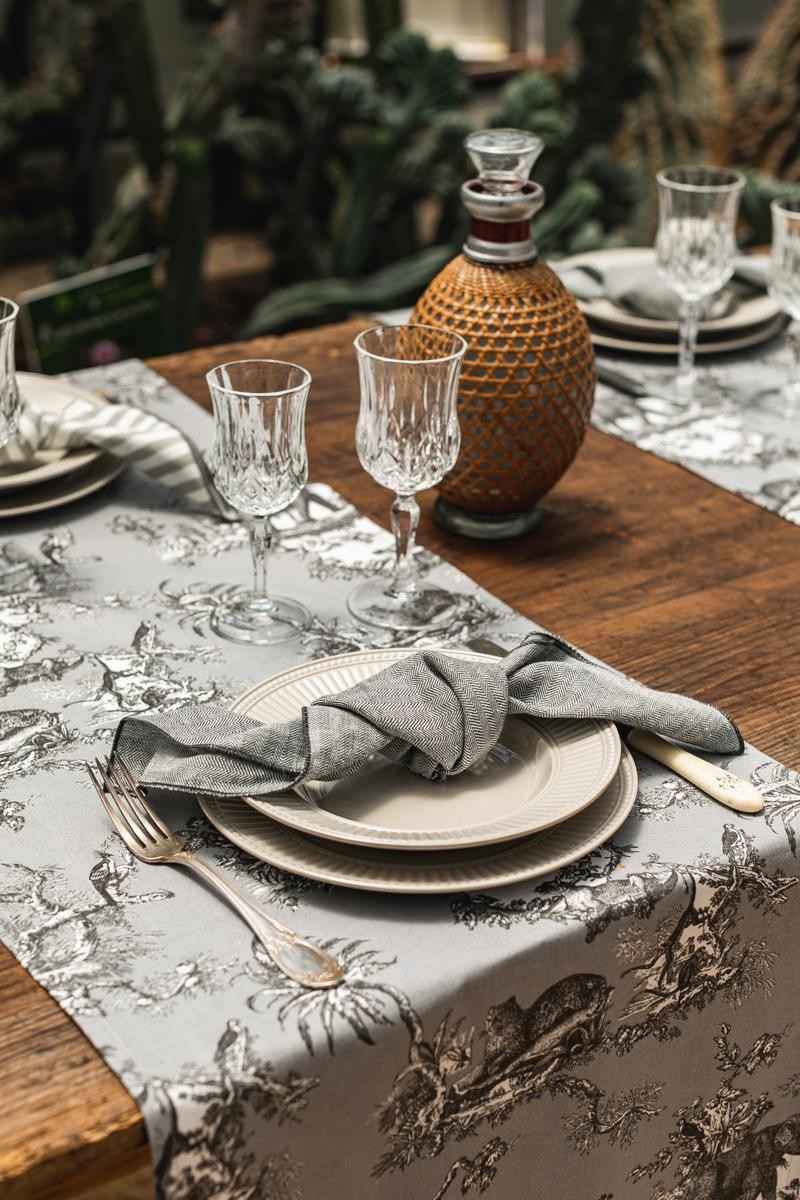 Riviera Runner in Stain Resistant Cotton