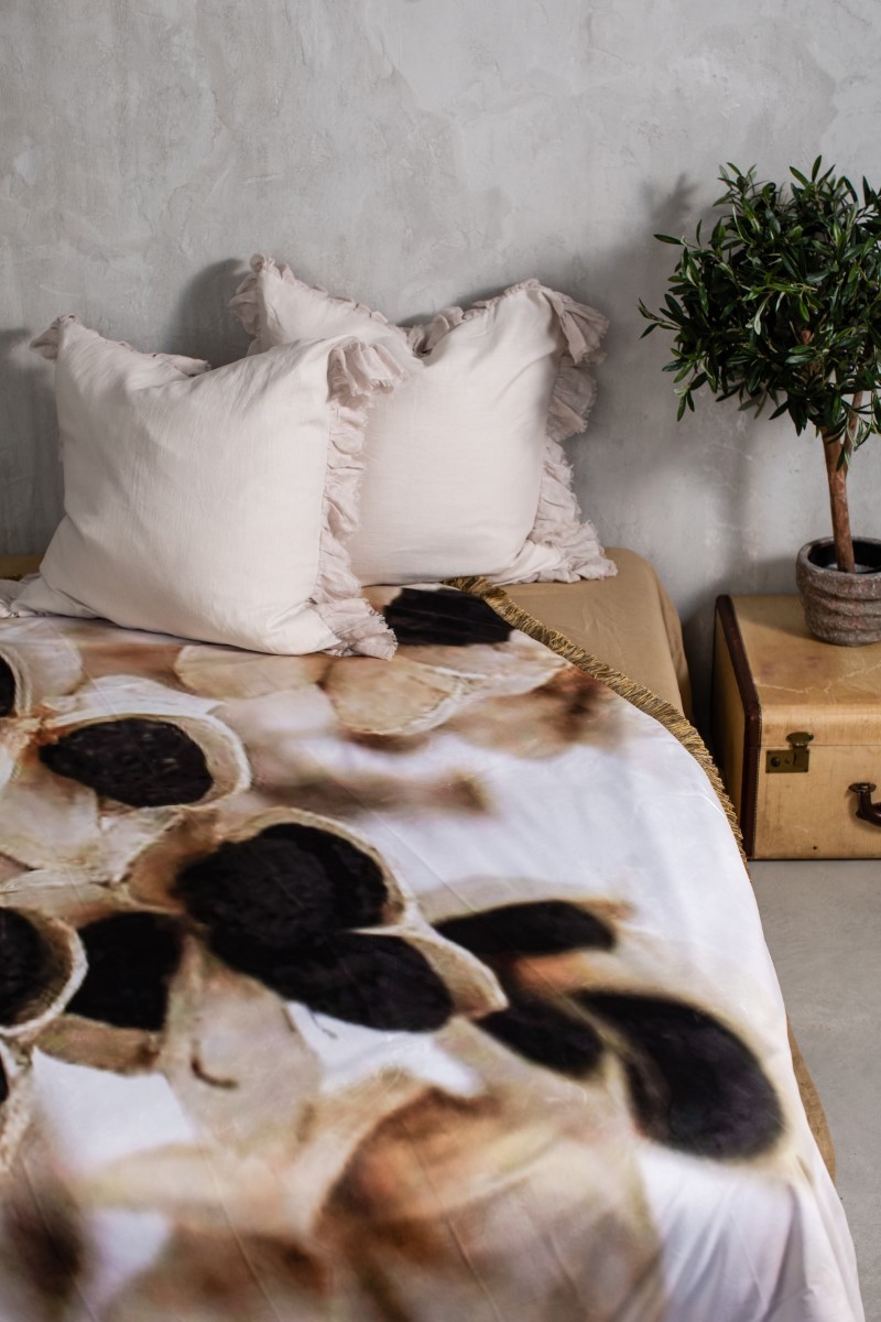 Petals Velvet Fringe Bedspread