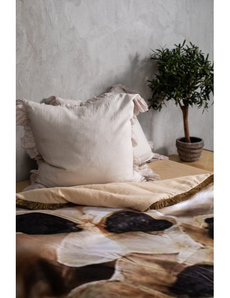 Petals Velvet Fringe Bedspread
