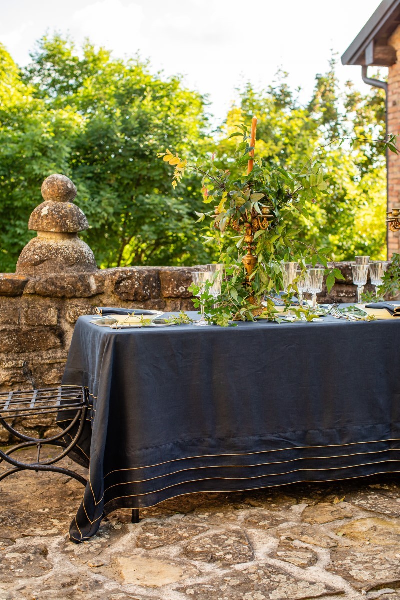 Stain Resistant Linen Sfogliatella Tablecloth
