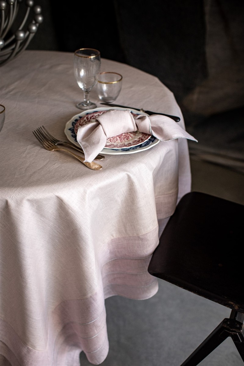 Linen Sfogliatella Tablecloth