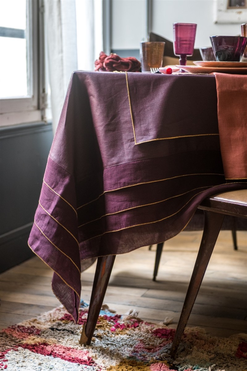 Linen Sfogliatella Tablecloth