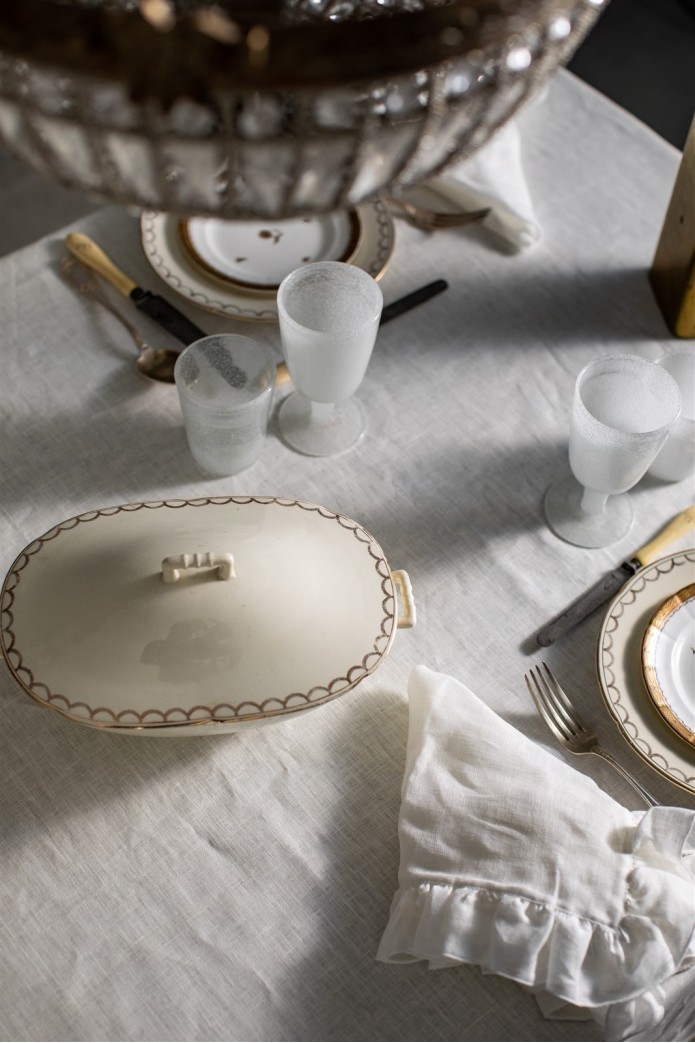 Linen Sfogliatella Tablecloth 2