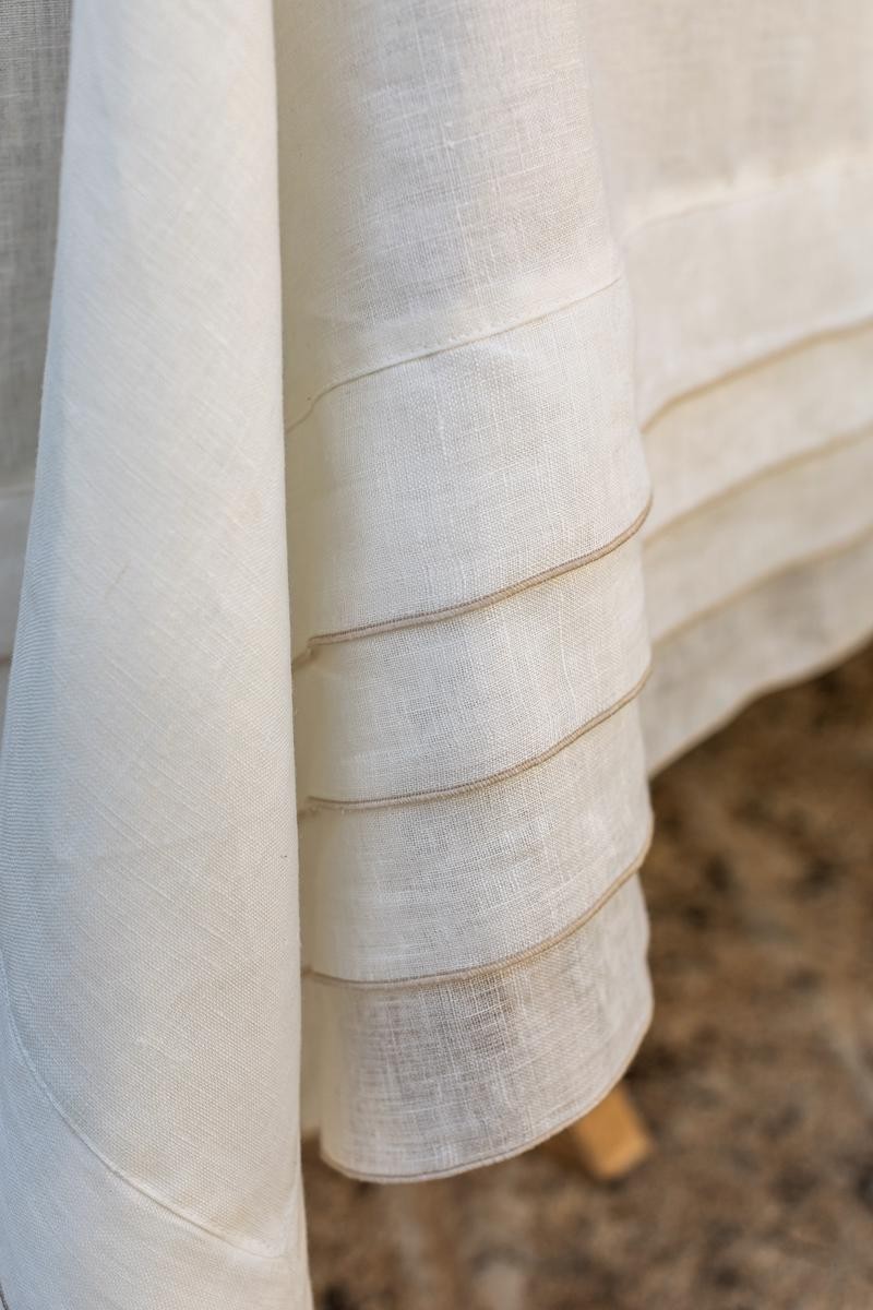 Linen Sfogliatella Tablecloth
