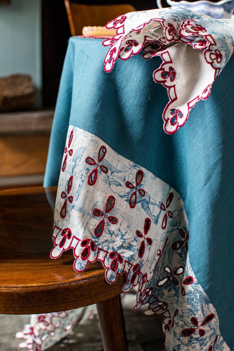 Amalfi Stain Resistant Linen Tablecloth