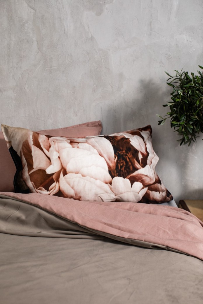 Petals Linen Pillowcase 2