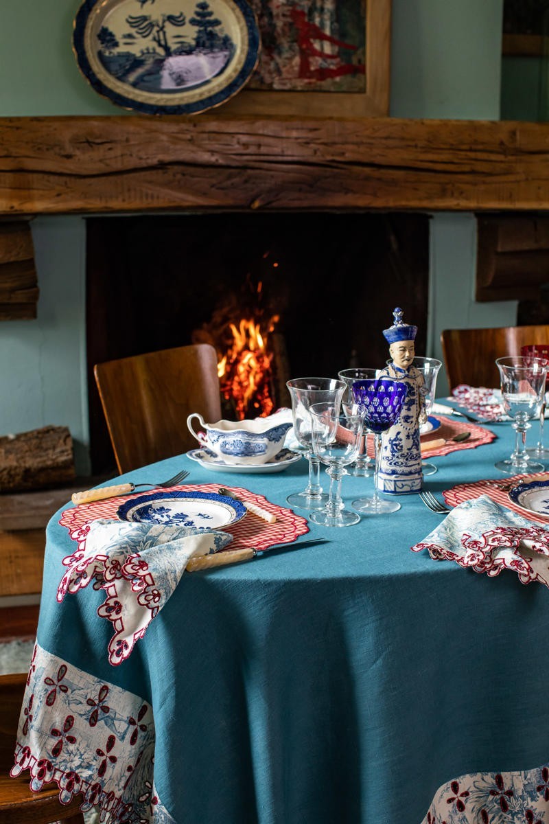 Amalfi Stain Resistant Linen Tablecloth