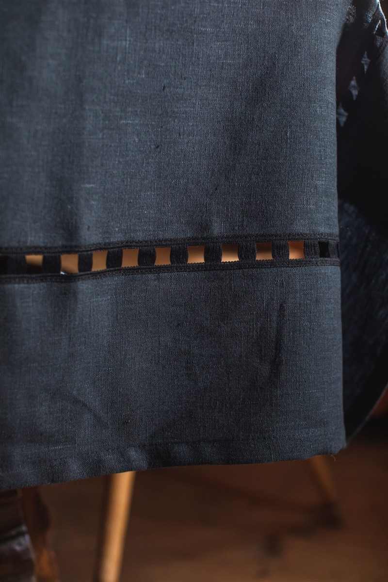 Riviera Linen Tablecloth +