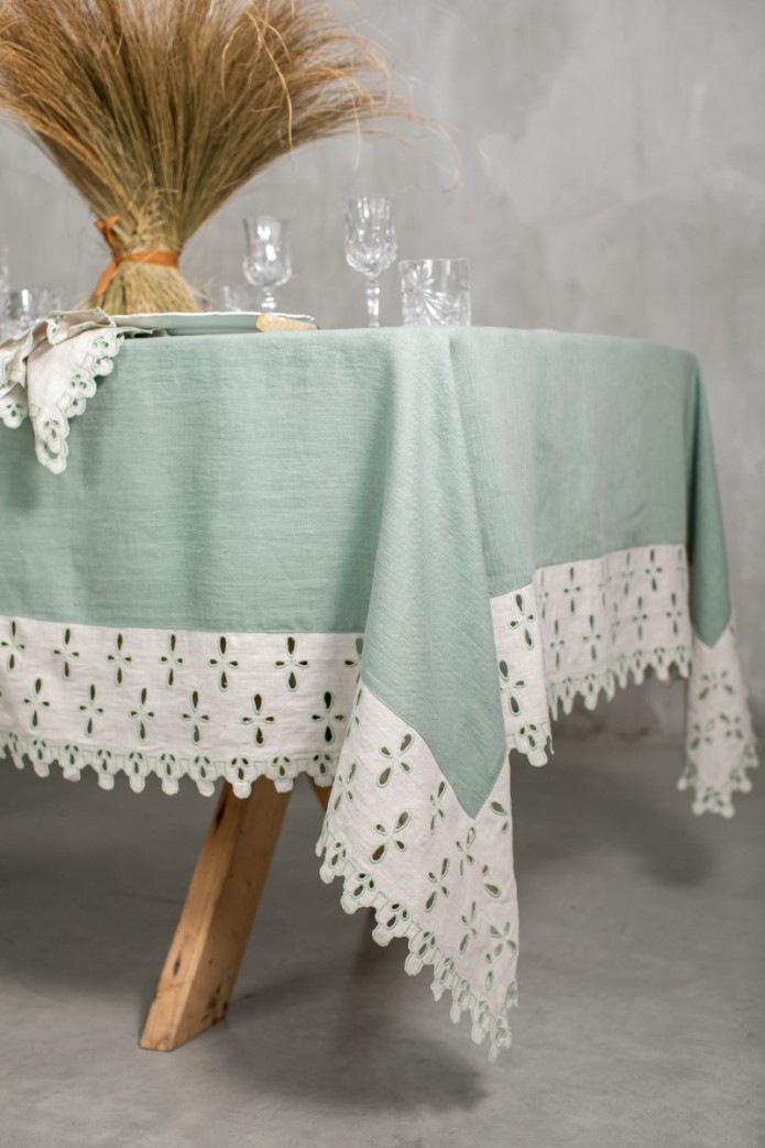 Amalfi Stain Resistant Linen Tablecloth