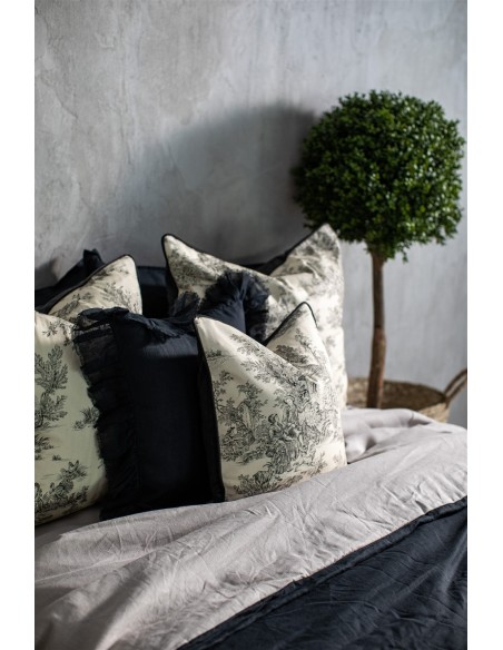 Toile de Jouynoscibile Pillowcase.