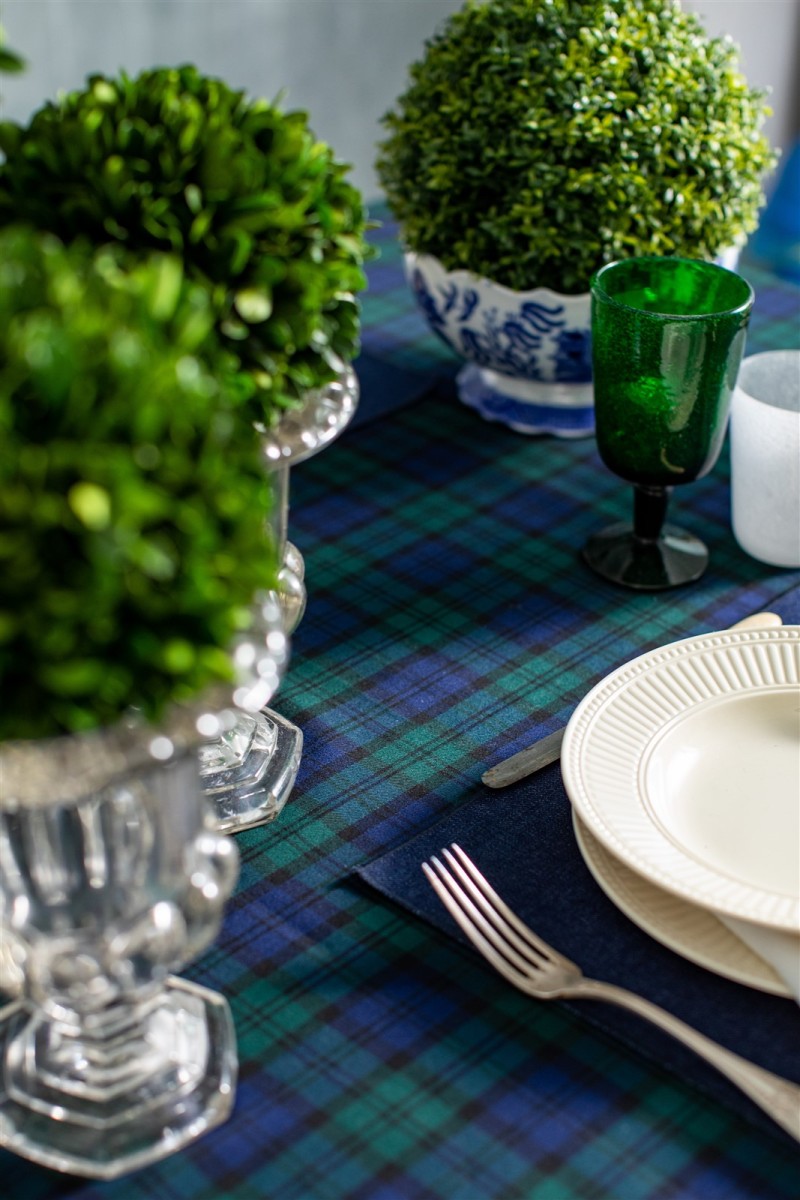 Plaid Filo Tablecloth