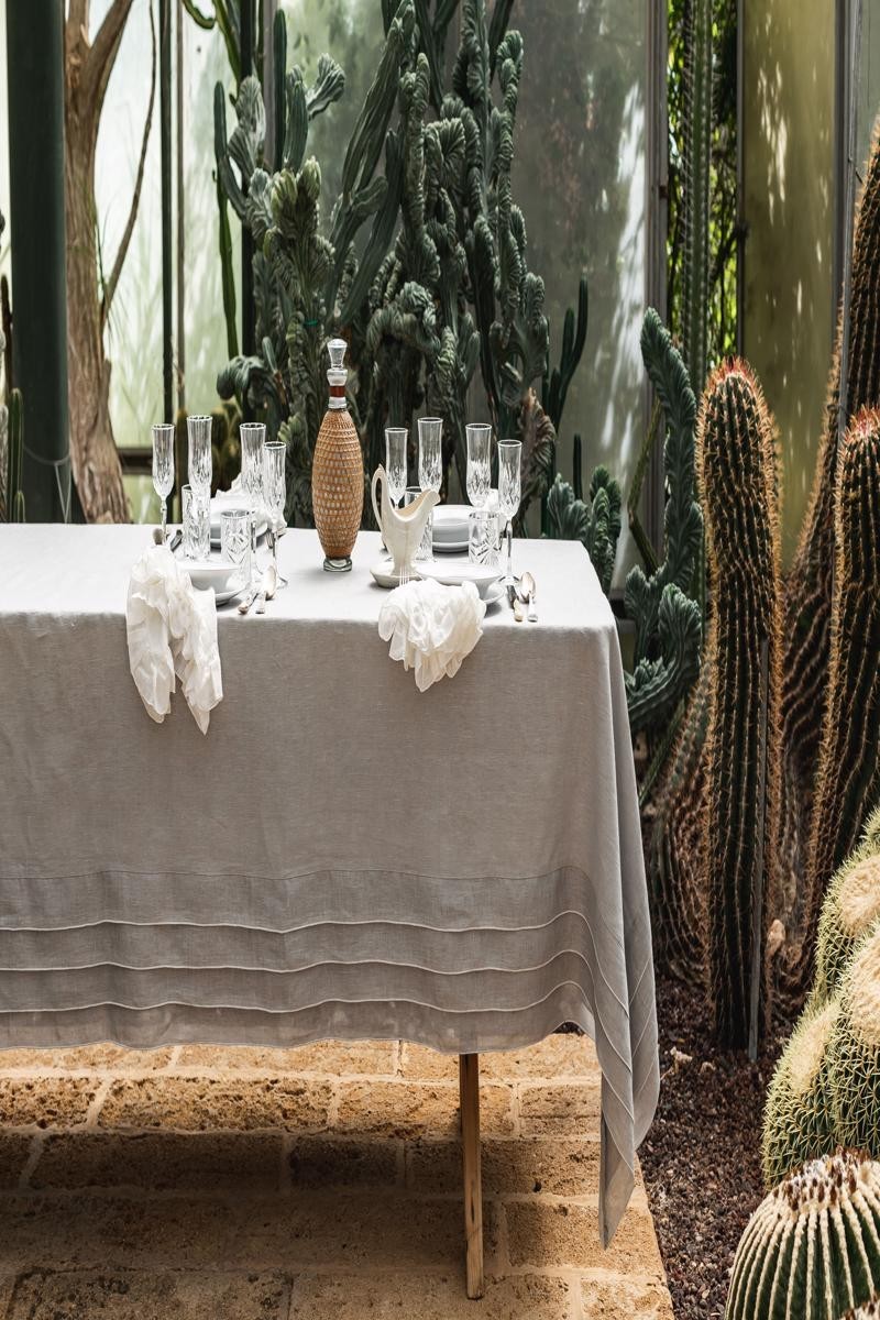 Stain Resistant Linen Sfogliatella Tablecloth