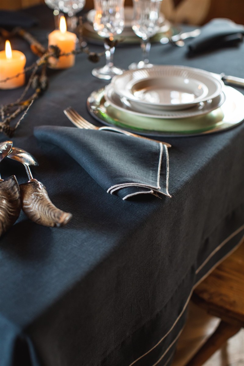 Stain Resistant Linen Sfogliatella Tablecloth