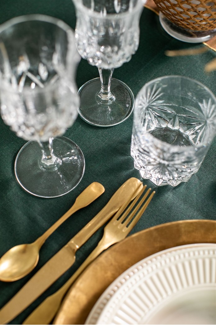 Stain Resistant Linen Runner 2