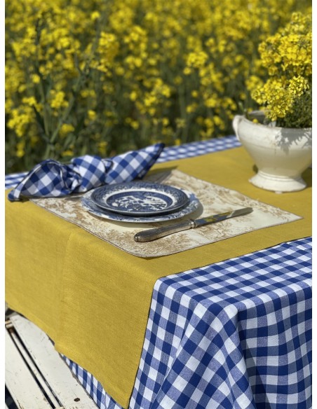 Chemin de table en lin enduit