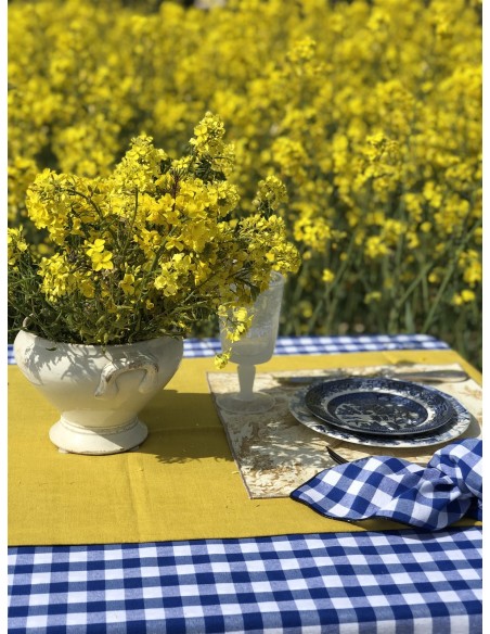 Chemin de table en lin enduit