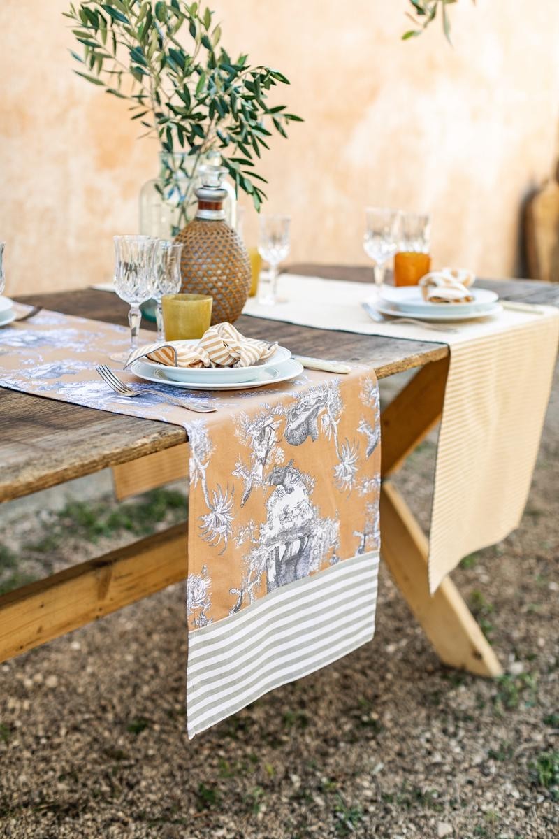 Chemin de table en coton enduit Bauhaus