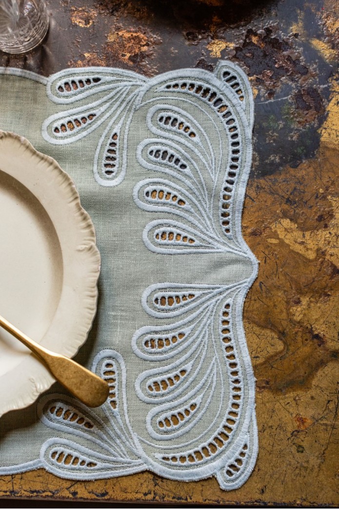 Tecla Linen Placemat 2