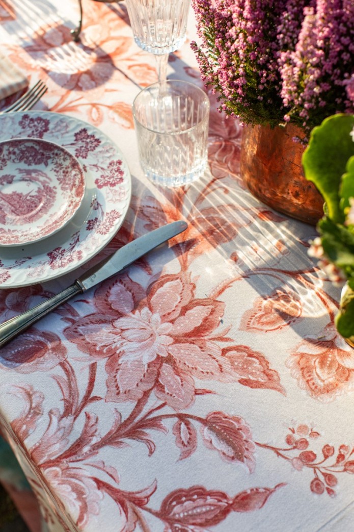 Eden Stain-Free Cotton Tablecloth 2