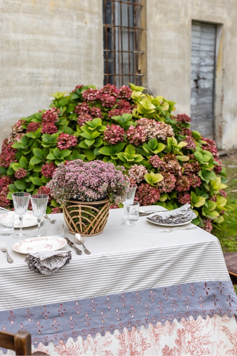 Amalfi Cotton Tablecloth