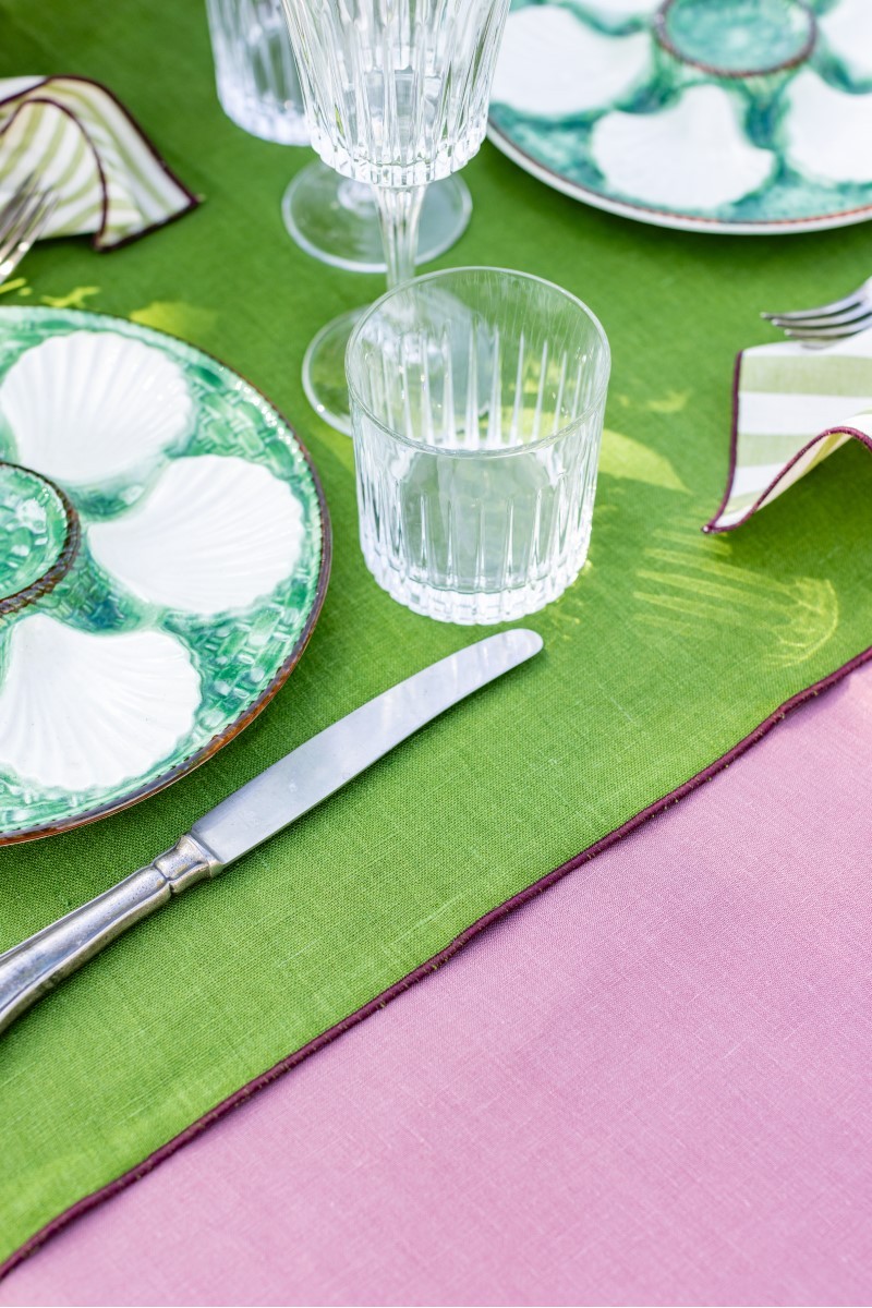 Chemin de table en lin sans taches