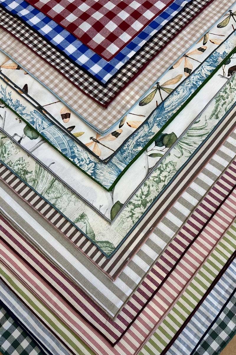 Set di 12 Tovaglioli Filo Assortiti