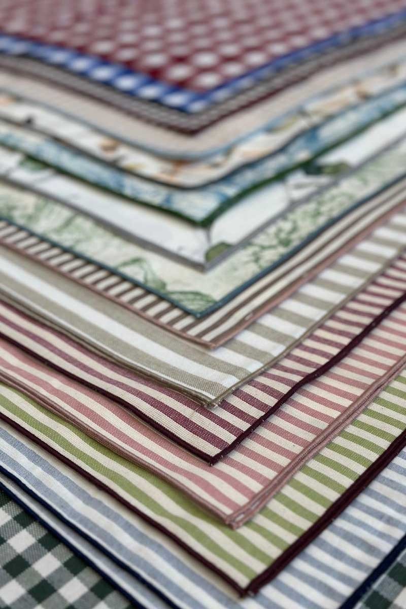 Set di 12 Tovaglioli Filo Assortiti