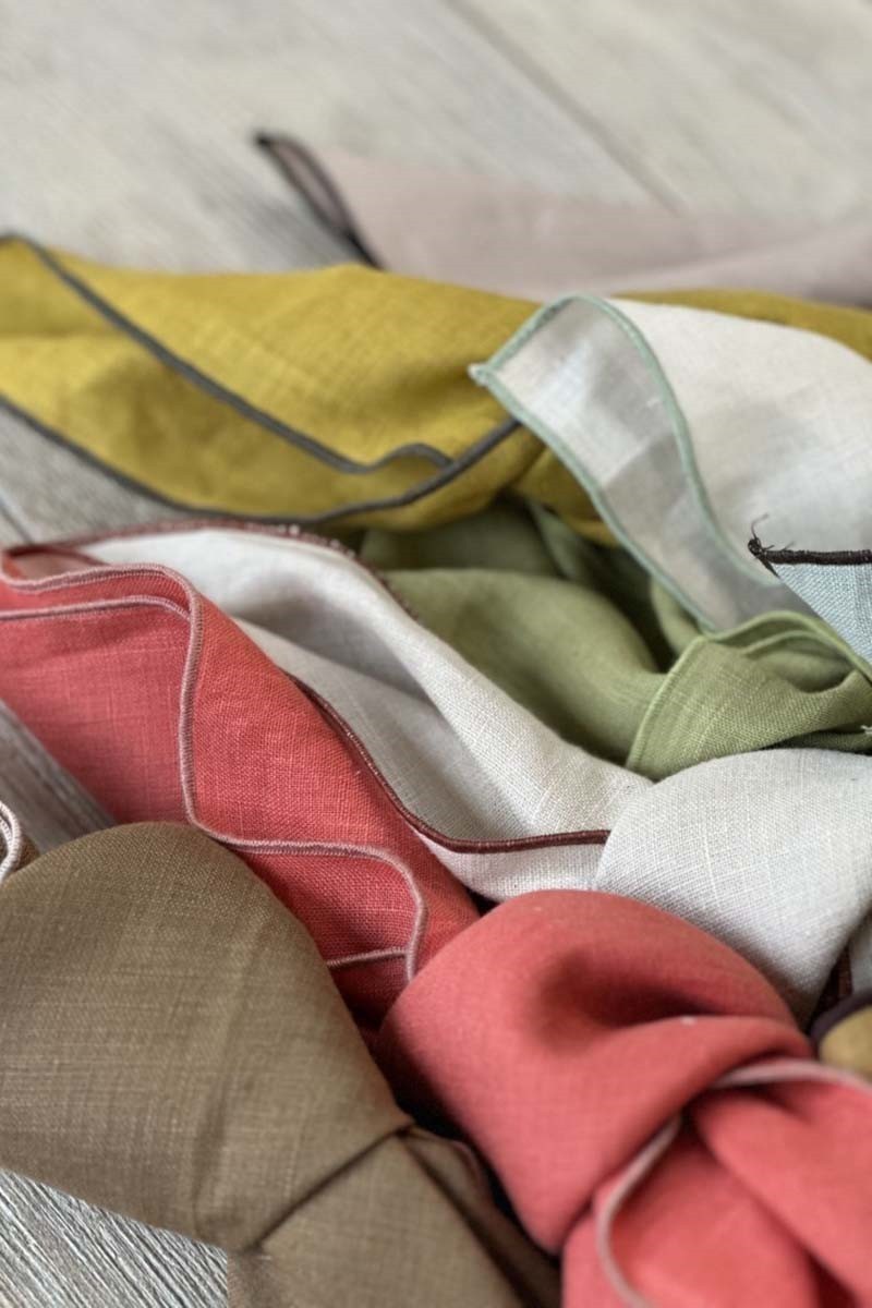 Lot de 12 serviettes Filo assorties