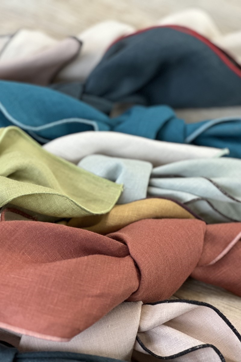 Lot de 12 serviettes Filo assorties