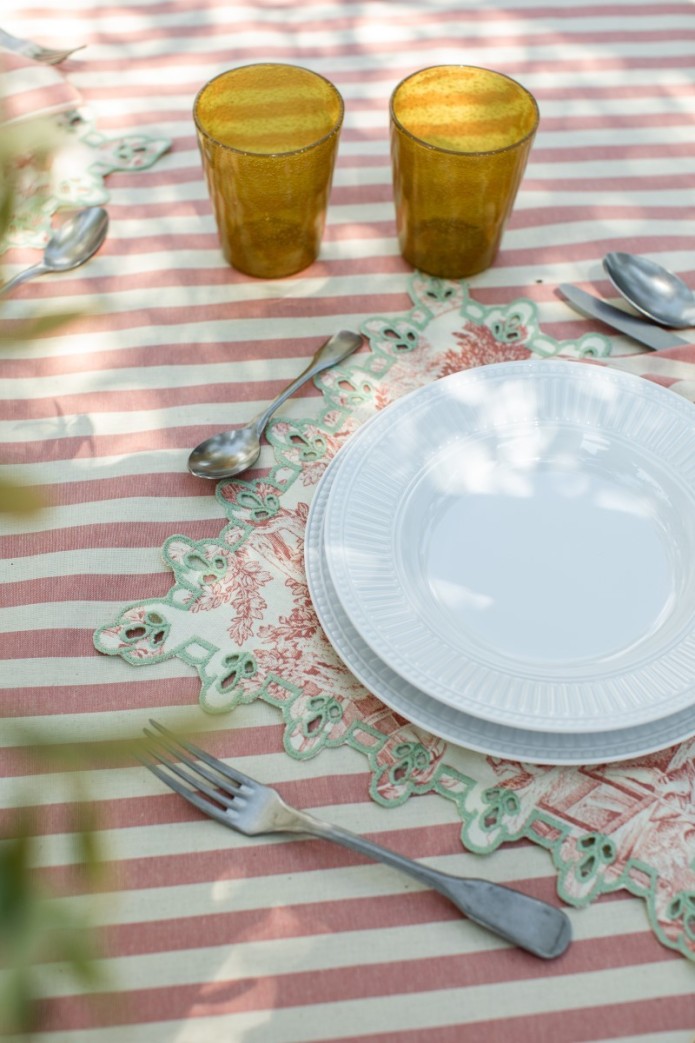 Amalfi Placemat in Stain Resistant Cotton 2
