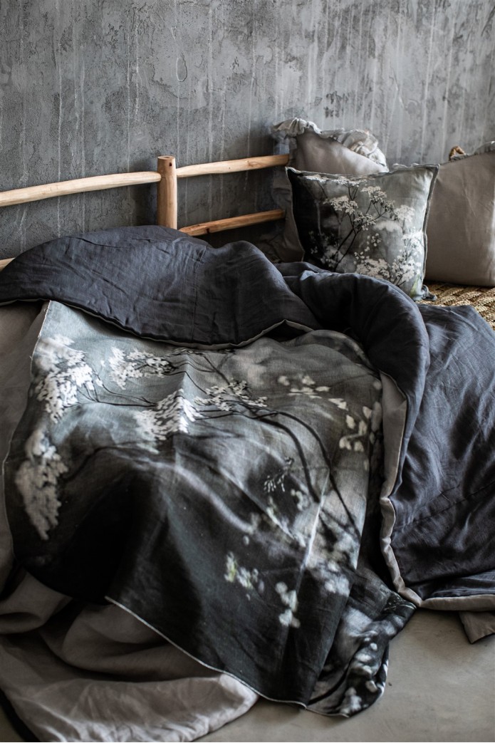 Pure Reversible Bedspread in Linen 2