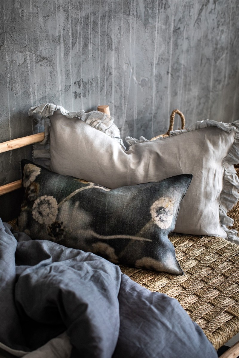 Pure Reversible Bedspread in Linen