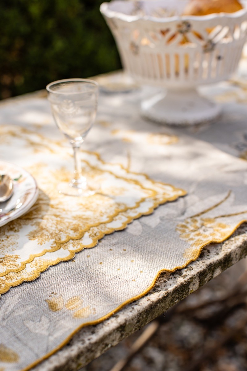 Chemin de table Filo