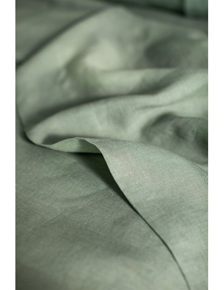 Linen fitted sheet with corners
