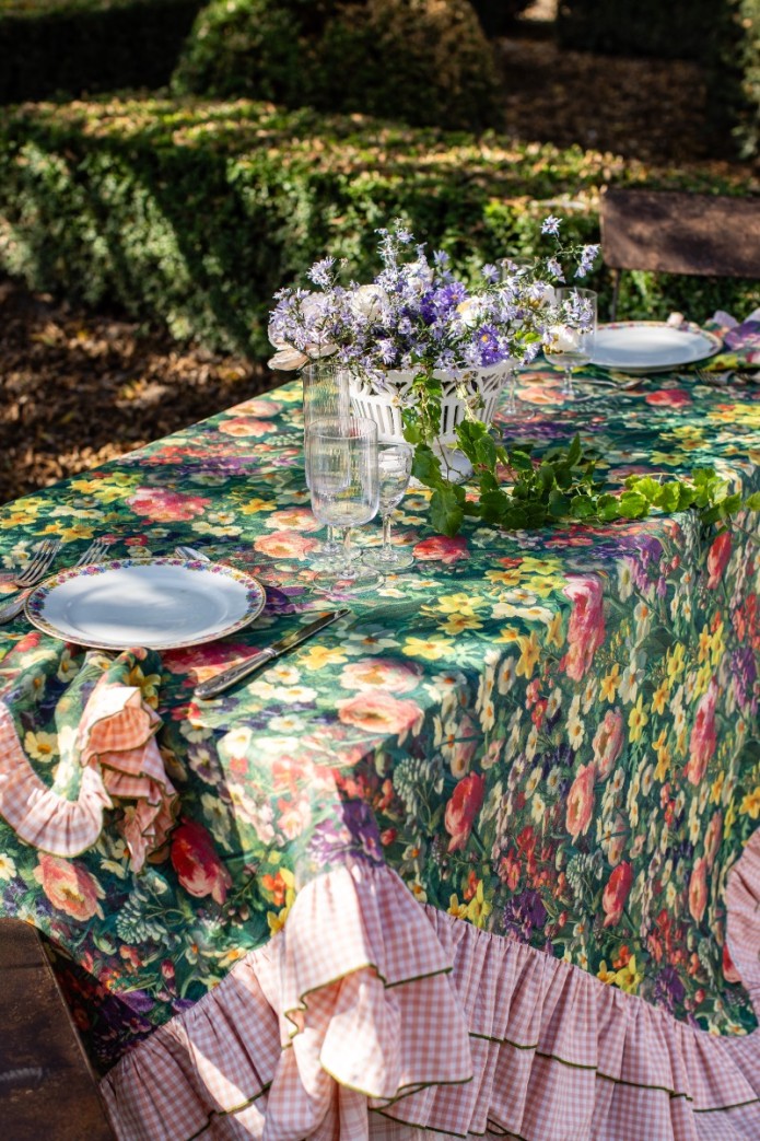 Gitane Stain-Free Tablecloth 2