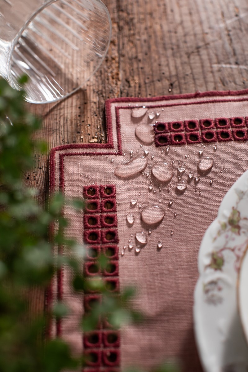 Stain Resistant Linen Erica Placemat