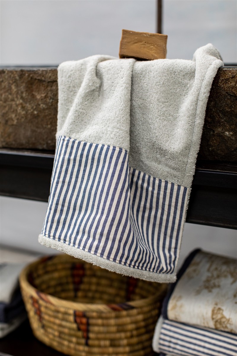 Bauhaus Cotton Towel