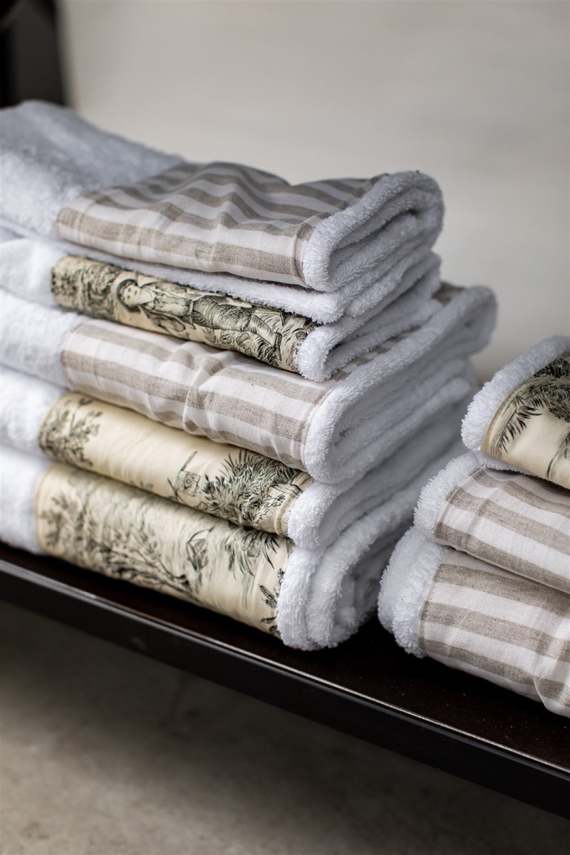 Bauhaus Cotton Towel