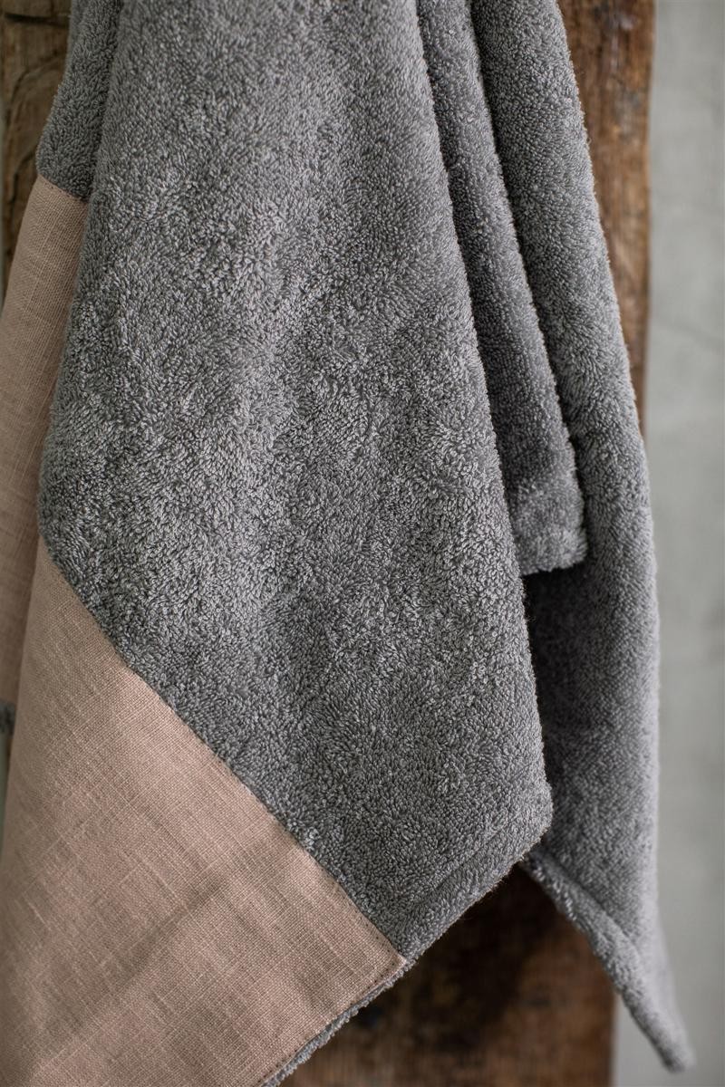 Bauhaus Cotton Towel